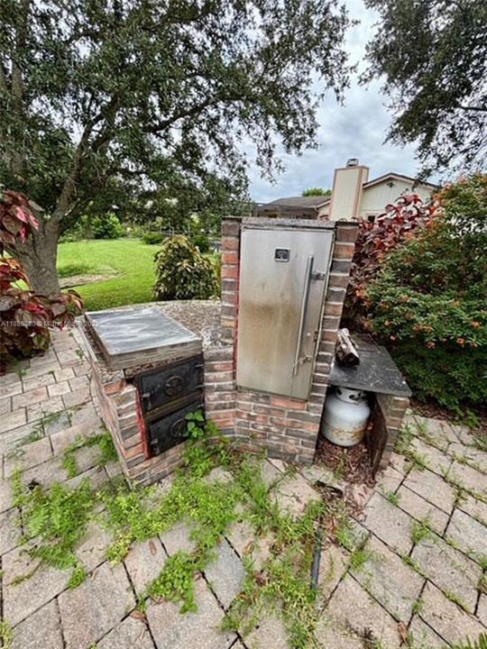 Под контрактом: $299,900 (3 спален, 2 ванн, 0 Квадратных фут)