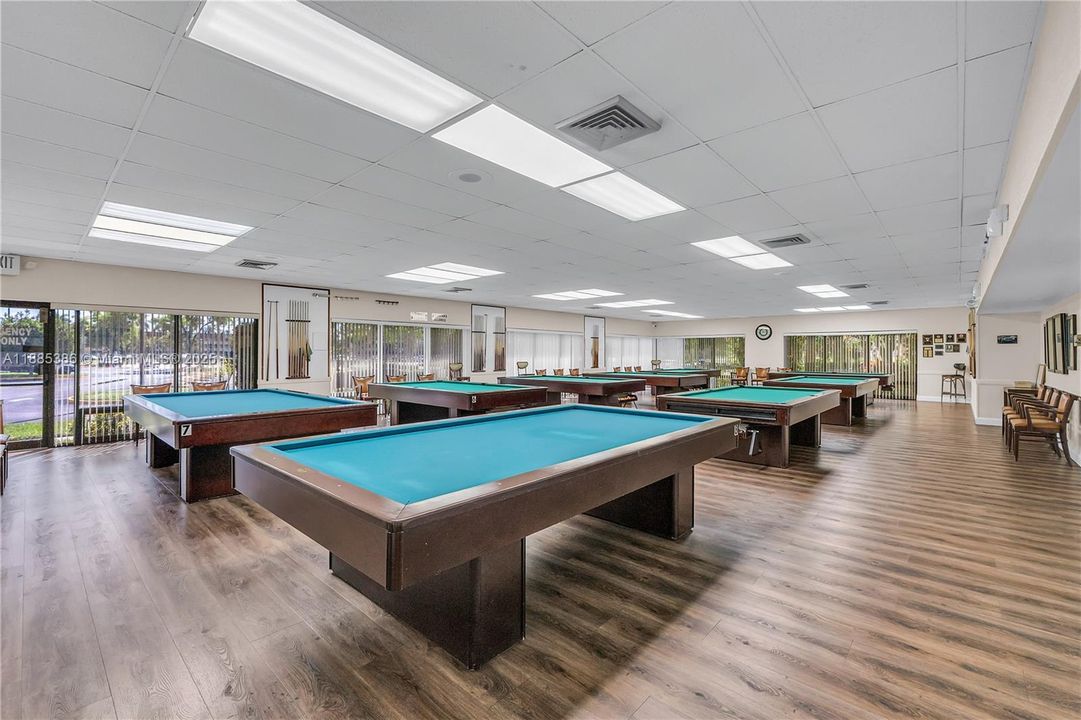 Profesional Billard Room