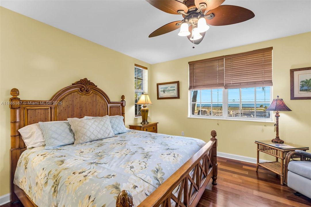 For Sale: $1,075,000 (3 beds, 2 baths, 2026 Square Feet)