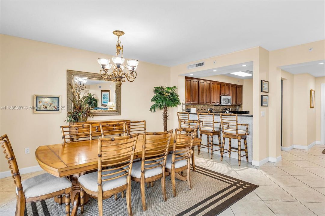 For Sale: $1,075,000 (3 beds, 2 baths, 2026 Square Feet)