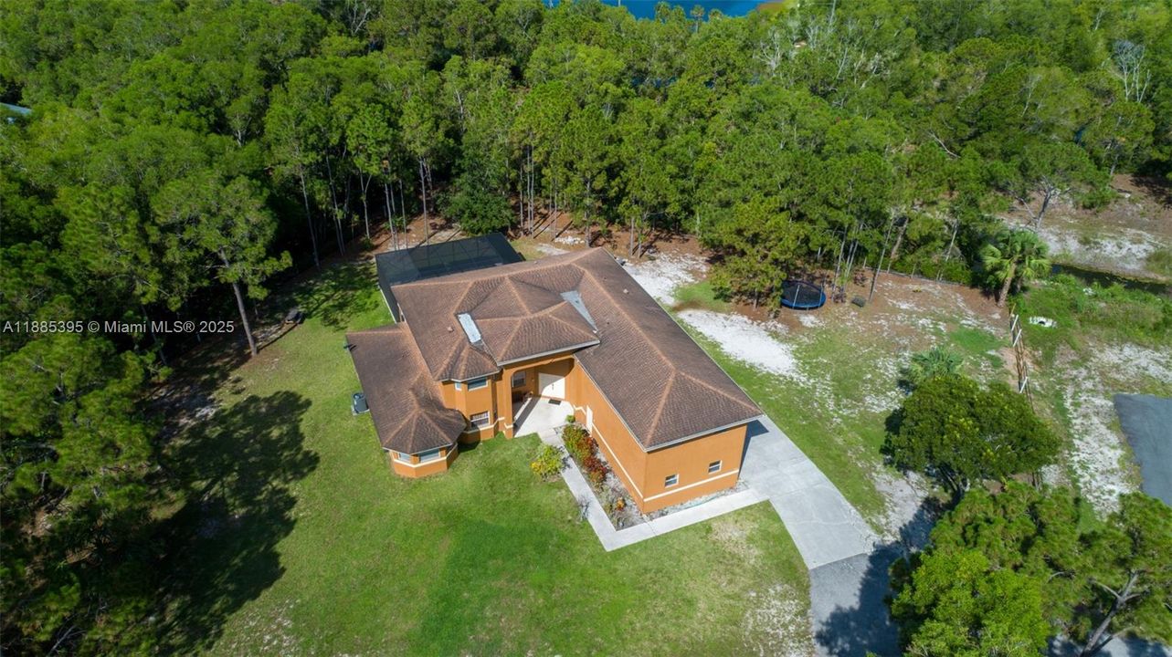 待售: $2,300,000 (6 贝兹, 6 浴室, 4989 平方英尺)