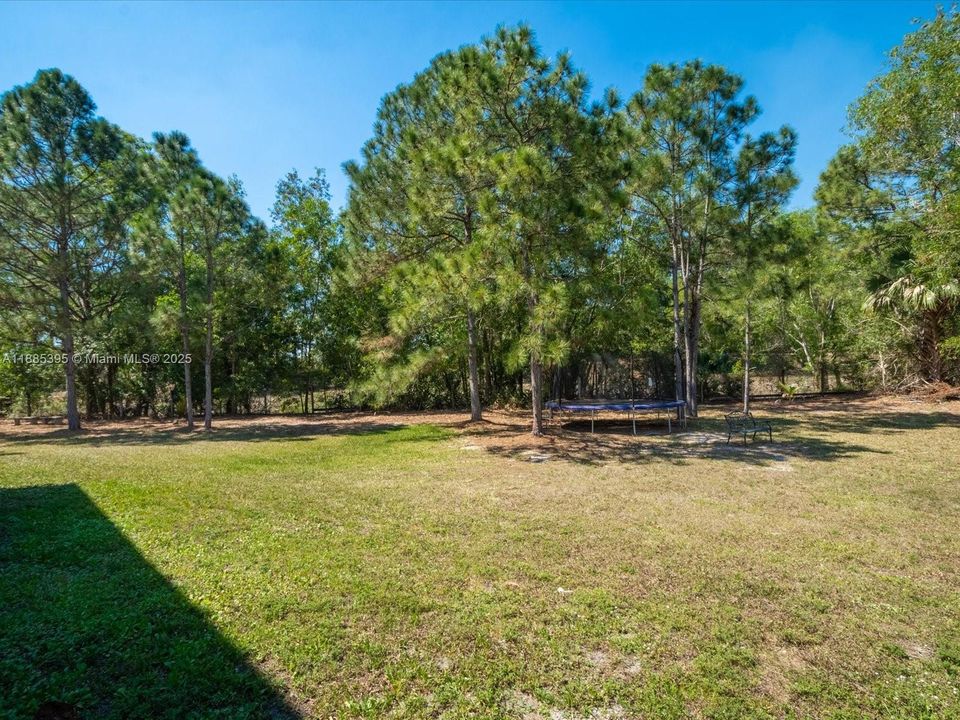 待售: $2,300,000 (6 贝兹, 6 浴室, 4989 平方英尺)