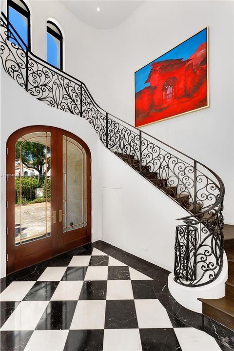 Active With Contract: $11,980,000 (6 beds, 5 baths, 5442 Square Feet)