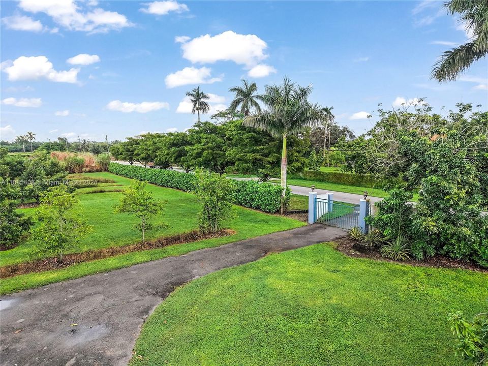 Recently Sold: $1,600,000 (0 beds, 0 baths, 0 Square Feet)