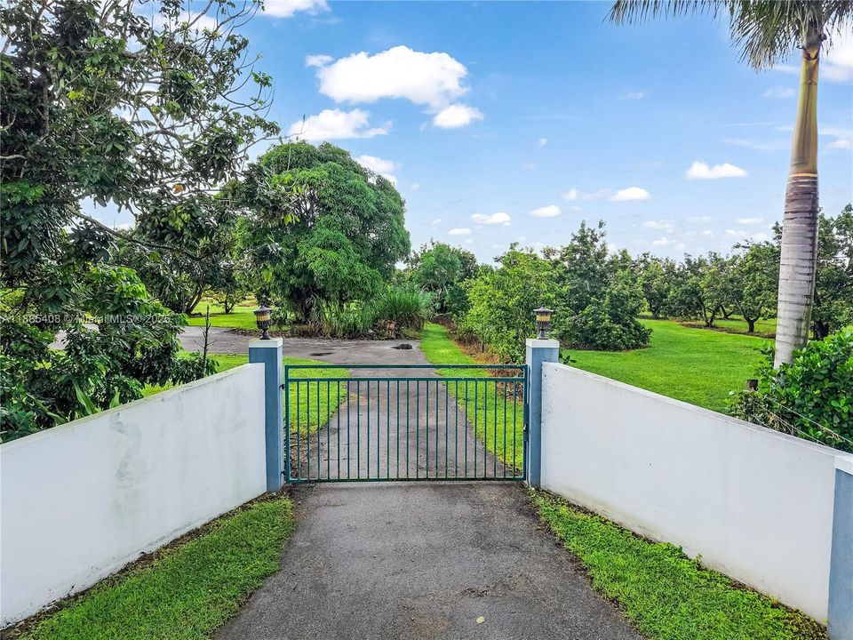 Recently Sold: $1,600,000 (0 beds, 0 baths, 0 Square Feet)