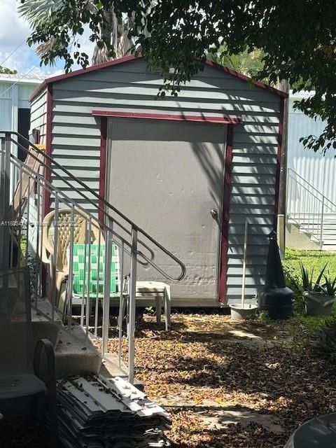 For Sale: $99,000 (3 beds, 1 baths, 1056 Square Feet)