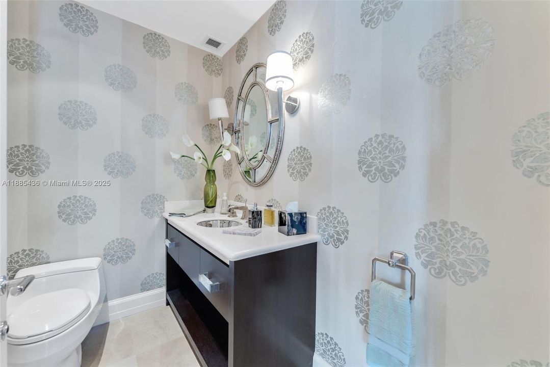 For Sale: $4,950,000 (5 beds, 6 baths, 4070 Square Feet)