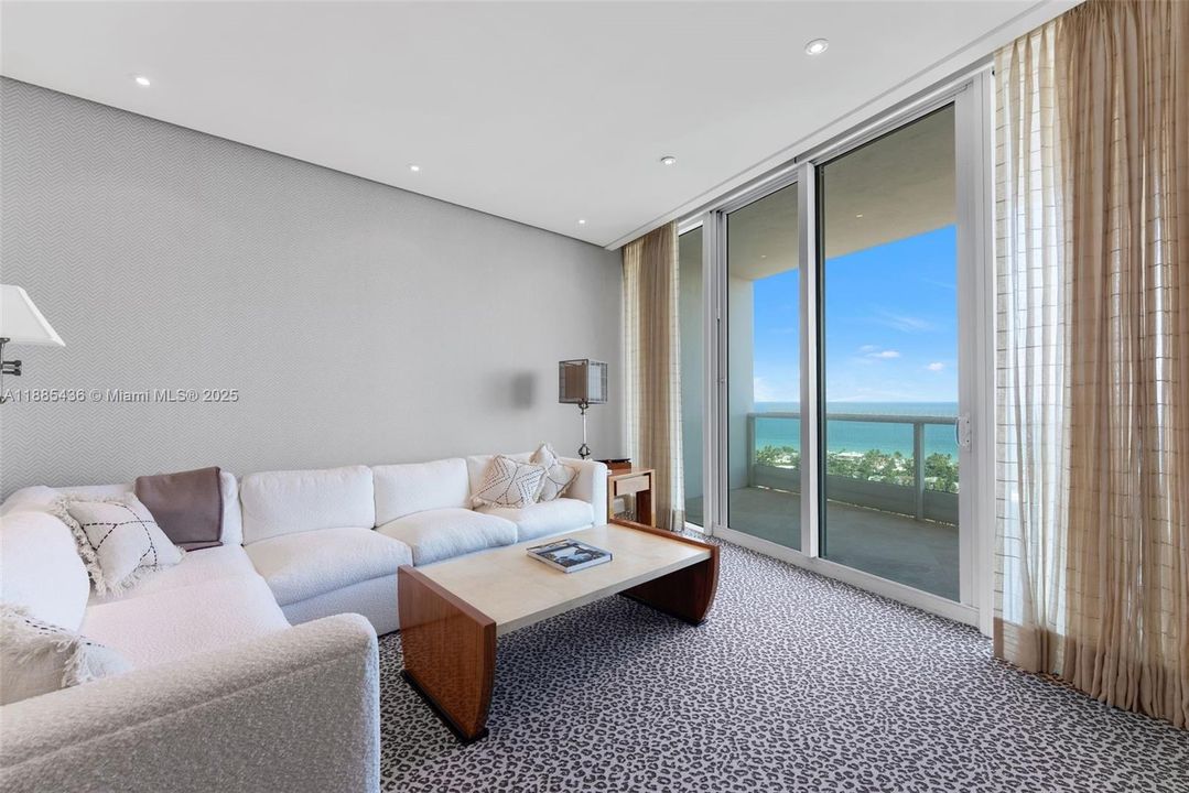 For Sale: $4,950,000 (5 beds, 6 baths, 4070 Square Feet)