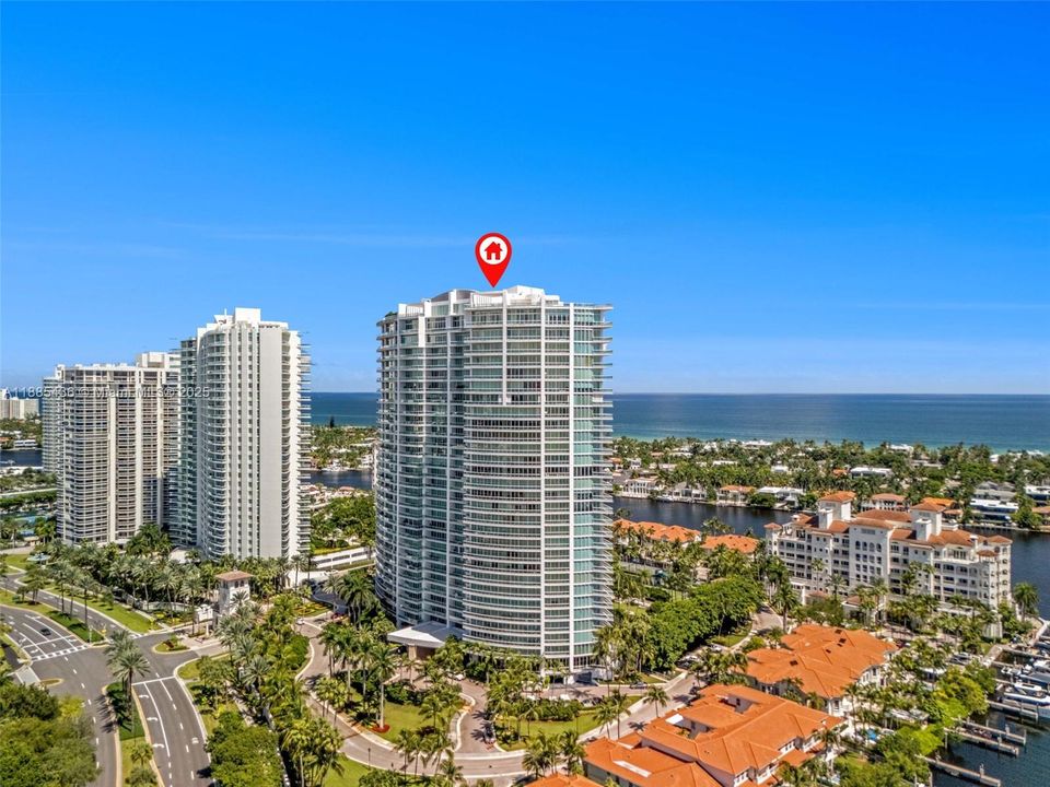 For Sale: $4,950,000 (5 beds, 6 baths, 4070 Square Feet)