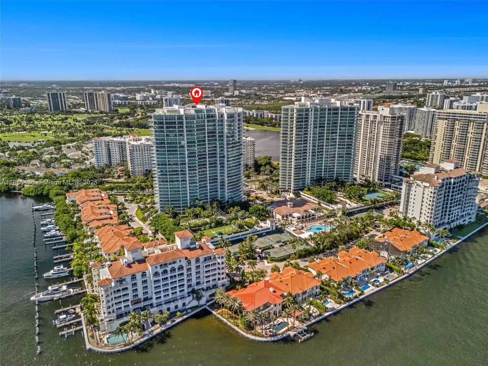 For Sale: $4,950,000 (5 beds, 6 baths, 4070 Square Feet)