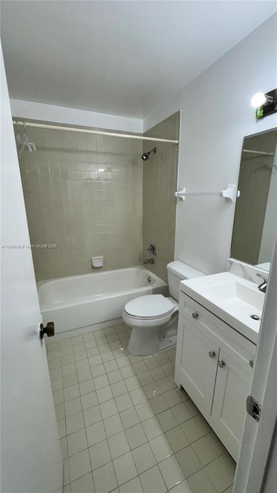 2nd Bathroom