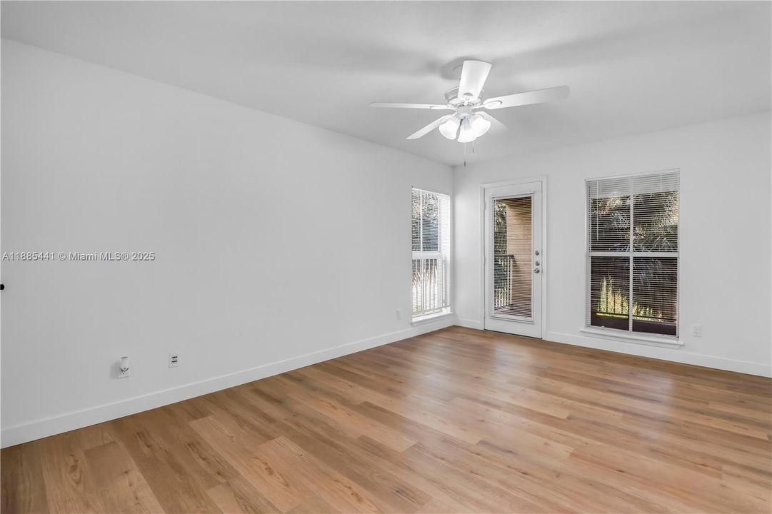 Recently Rented: $1,800 (1 beds, 1 baths, 950 Square Feet)