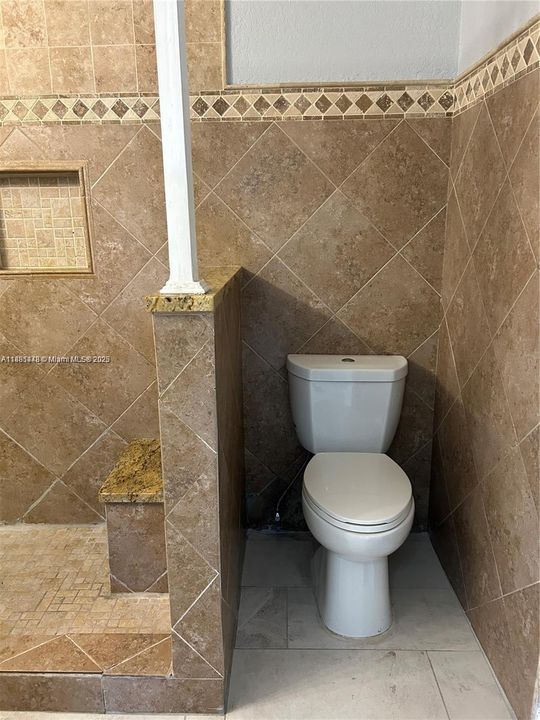 待售: $499,500 (4 贝兹, 2 浴室, 1289 平方英尺)