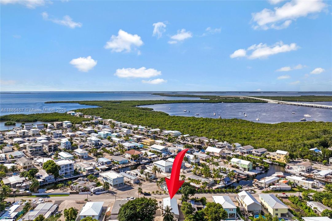 For Rent: $3,400 (4 beds, 3 baths, 1944 Square Feet)