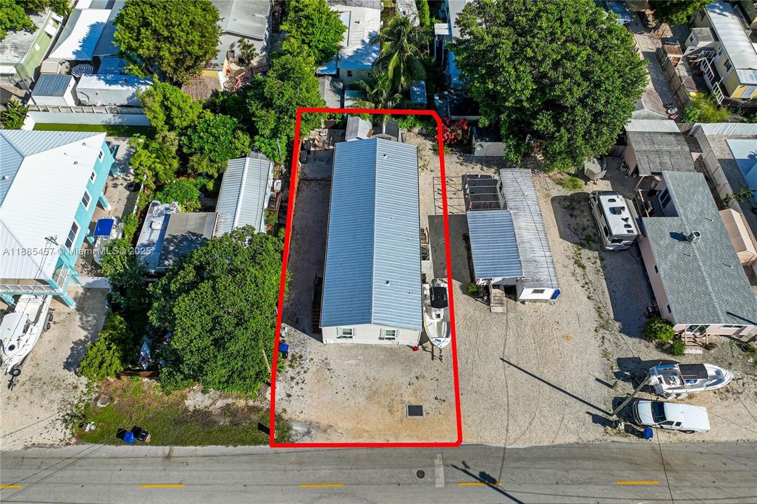 For Rent: $3,400 (4 beds, 3 baths, 1944 Square Feet)