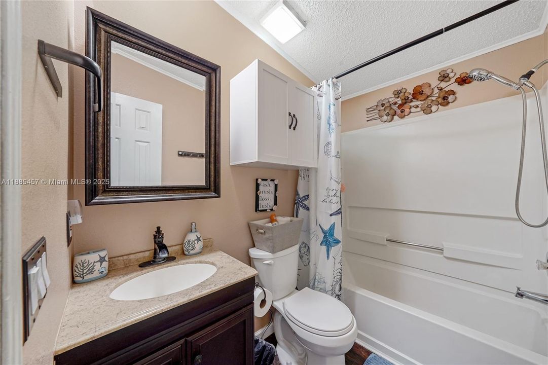 For Rent: $3,400 (4 beds, 3 baths, 1944 Square Feet)