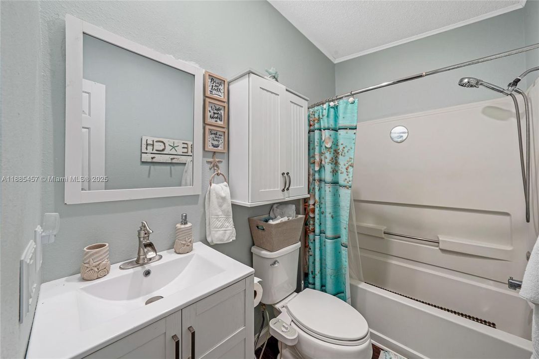 For Rent: $3,400 (4 beds, 3 baths, 1944 Square Feet)