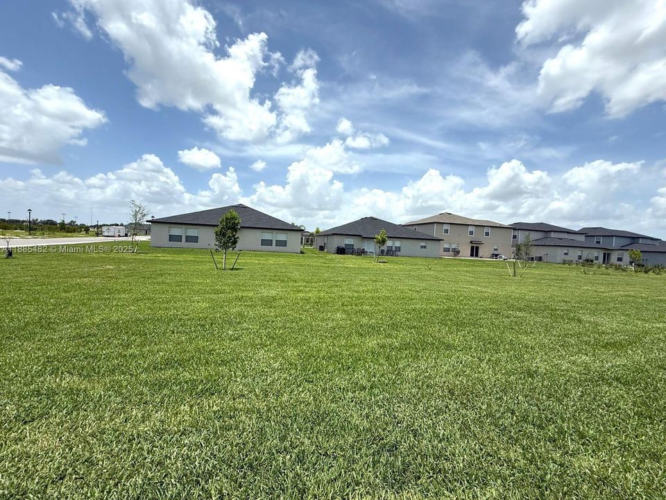 В аренду: $1,900 (3 спален, 2 ванн, 0 Квадратных фут)