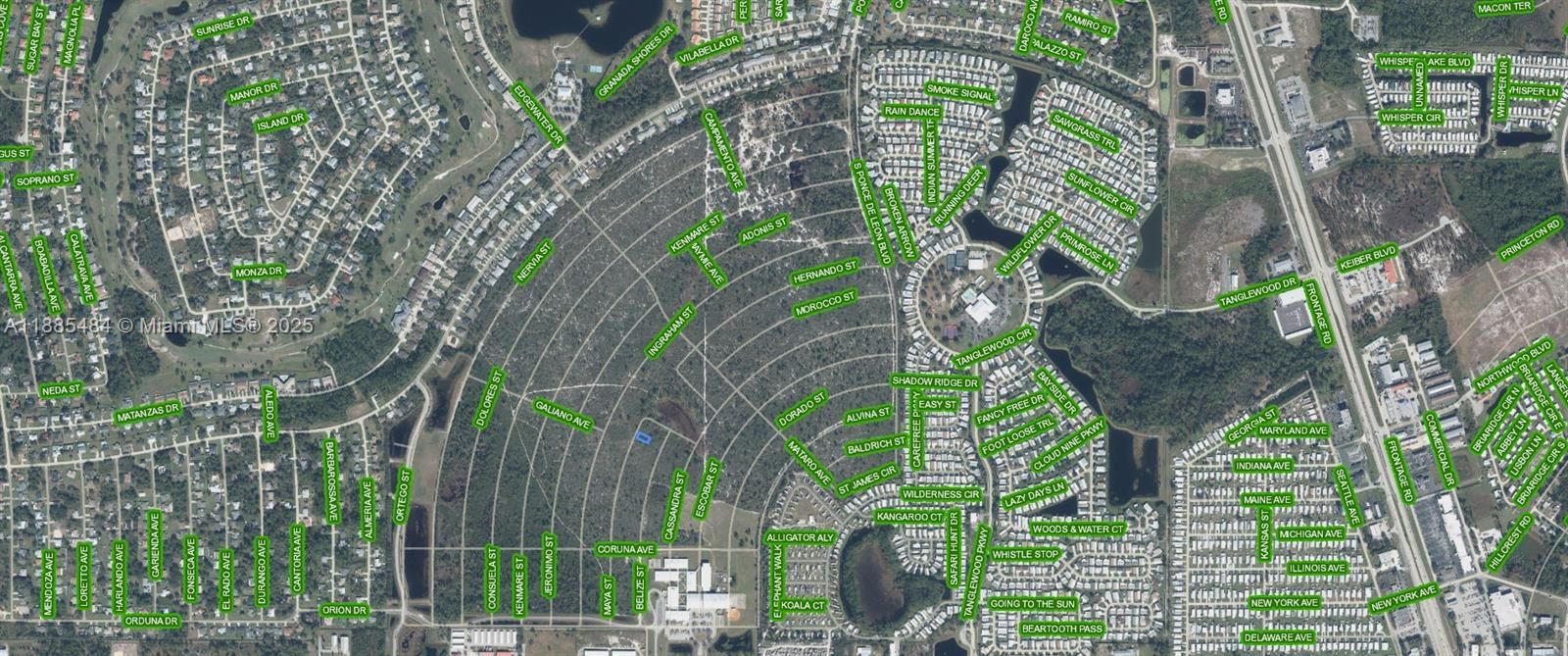 En Venta: $28,900 (0.11 acres)