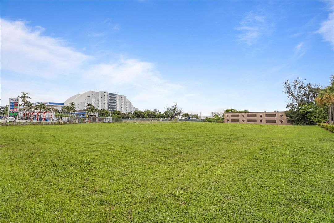 待售: $8,250,000 (0 贝兹, 0 浴室, 0 平方英尺)