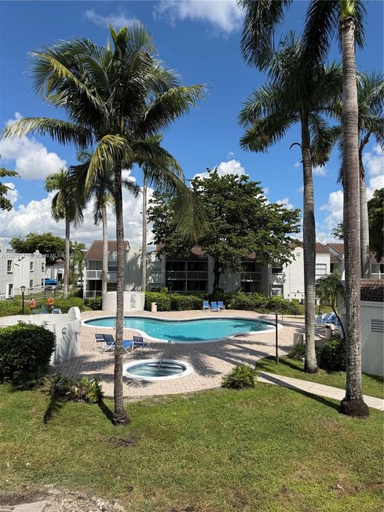 Recently Rented: $2,450 (2 beds, 2 baths, 1128 Square Feet)