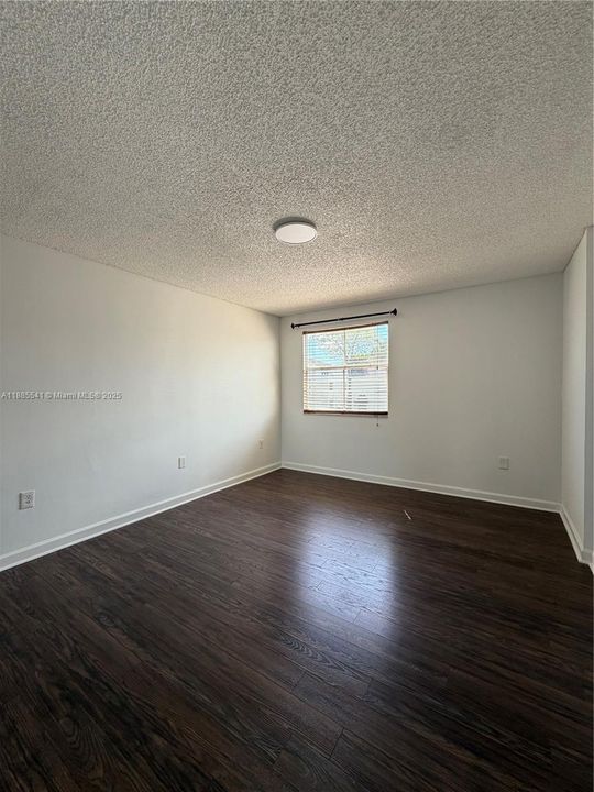 Recently Rented: $2,450 (2 beds, 2 baths, 1128 Square Feet)