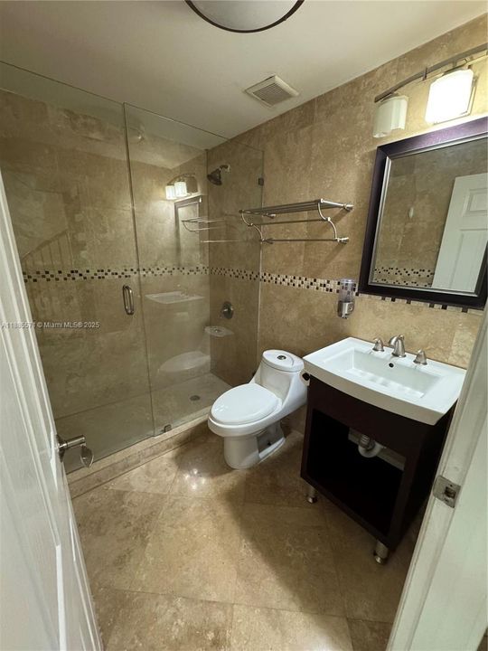 For Sale: $468,900 (3 beds, 2 baths, 1156 Square Feet)