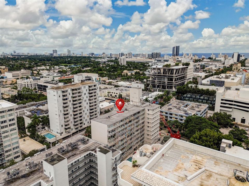 For Sale: $299,000 (1 beds, 1 baths, 730 Square Feet)