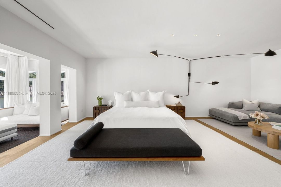 For Sale: $32,000,000 (9 beds, 7 baths, 10286 Square Feet)