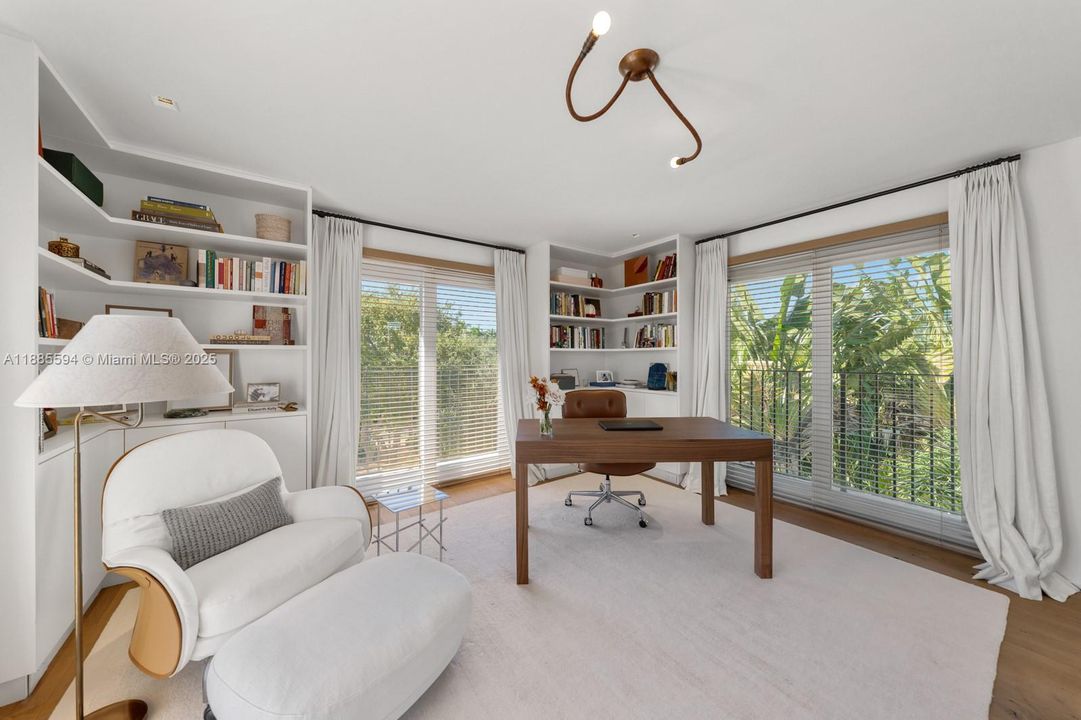 For Sale: $32,000,000 (9 beds, 7 baths, 10286 Square Feet)