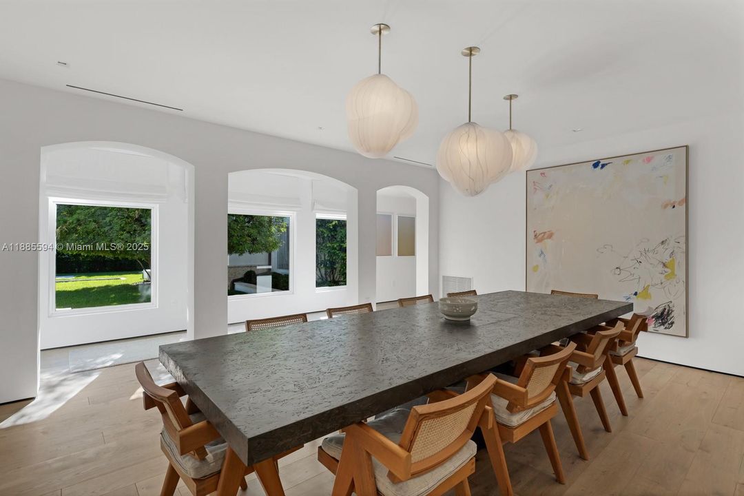 For Sale: $32,000,000 (9 beds, 7 baths, 10286 Square Feet)