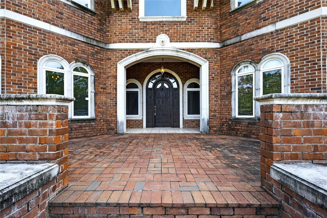 待售: $2,499,999 (5 贝兹, 5 浴室, 0 平方英尺)