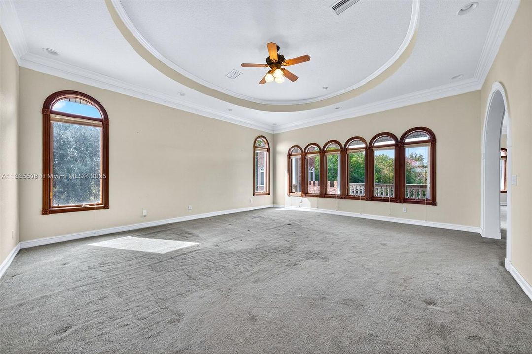 待售: $2,499,999 (5 贝兹, 5 浴室, 0 平方英尺)