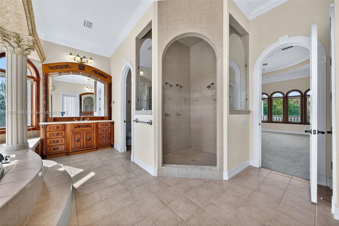 待售: $2,499,999 (5 贝兹, 5 浴室, 0 平方英尺)