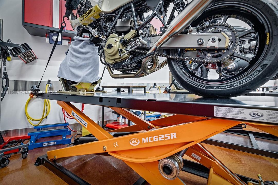 待售: $169,000 (0 贝兹, 0 浴室, 0 平方英尺)