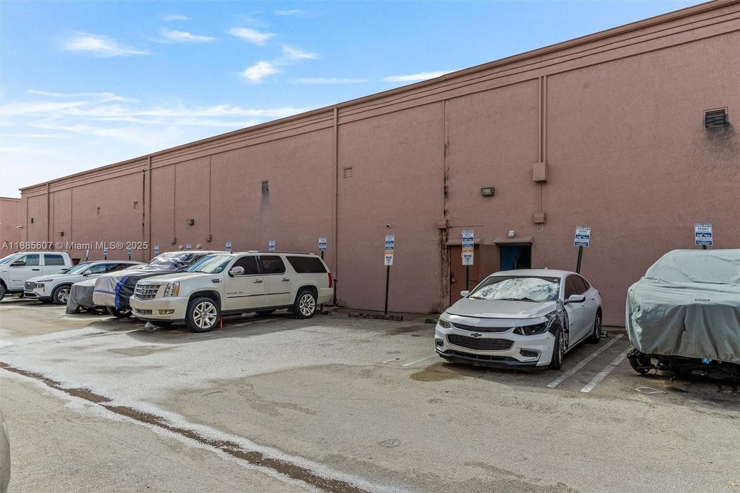 待售: $169,000 (0 贝兹, 0 浴室, 0 平方英尺)