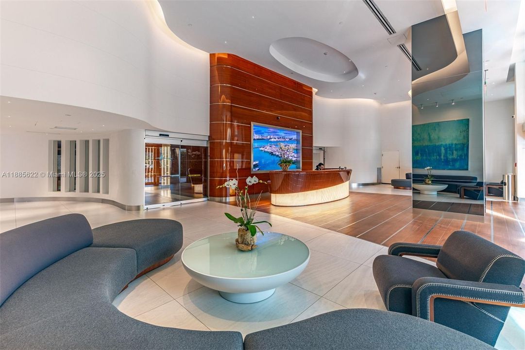 Recently Sold: $1,550,000 (2 beds, 2 baths, 1130 Square Feet)