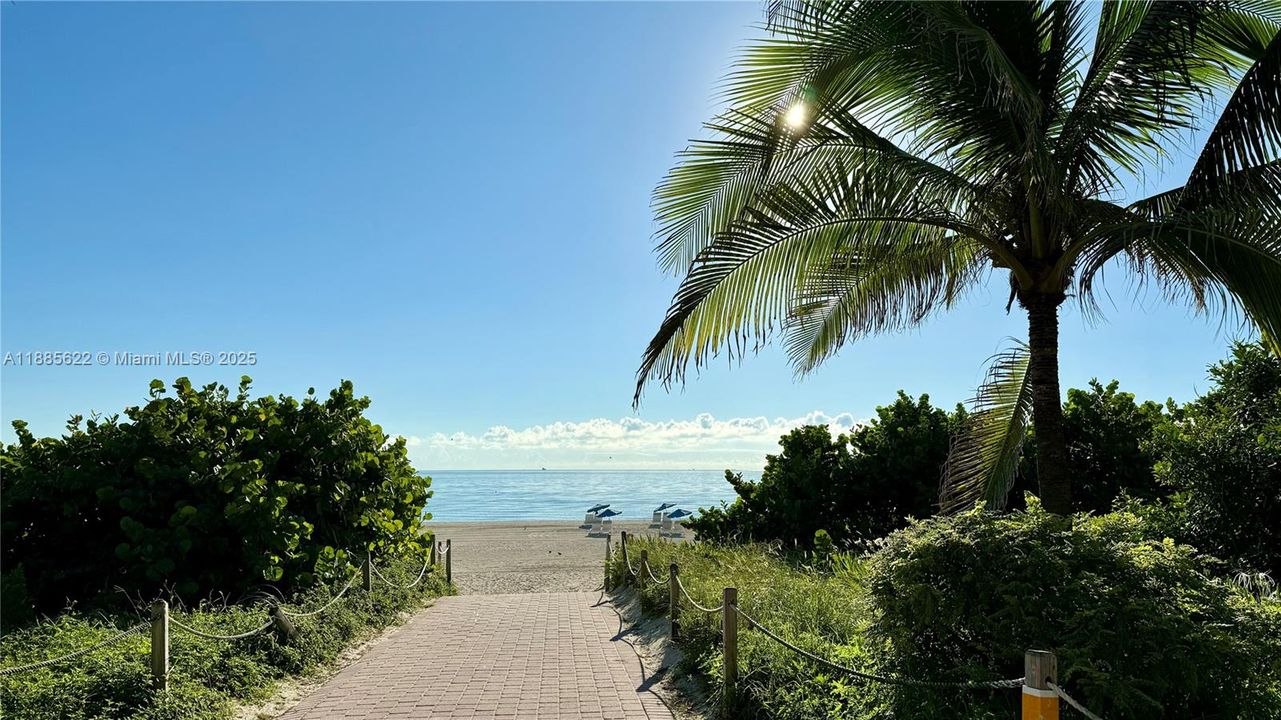 Recently Sold: $1,550,000 (2 beds, 2 baths, 1130 Square Feet)