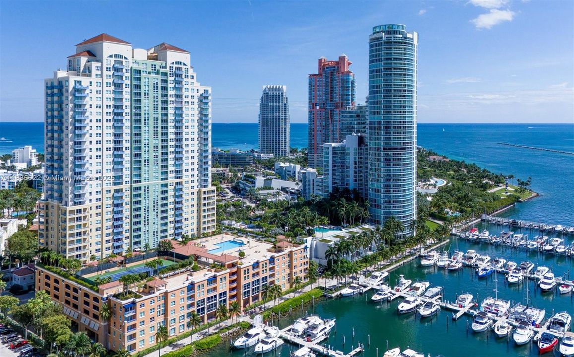 Recently Sold: $1,550,000 (2 beds, 2 baths, 1130 Square Feet)