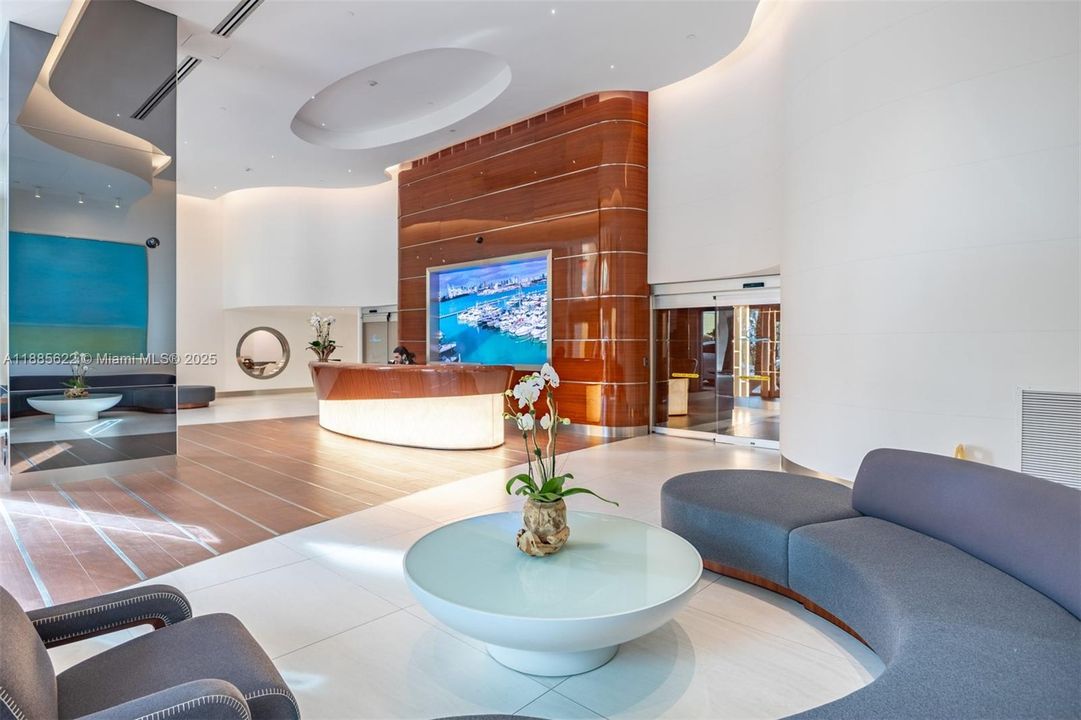 Recently Sold: $1,550,000 (2 beds, 2 baths, 1130 Square Feet)