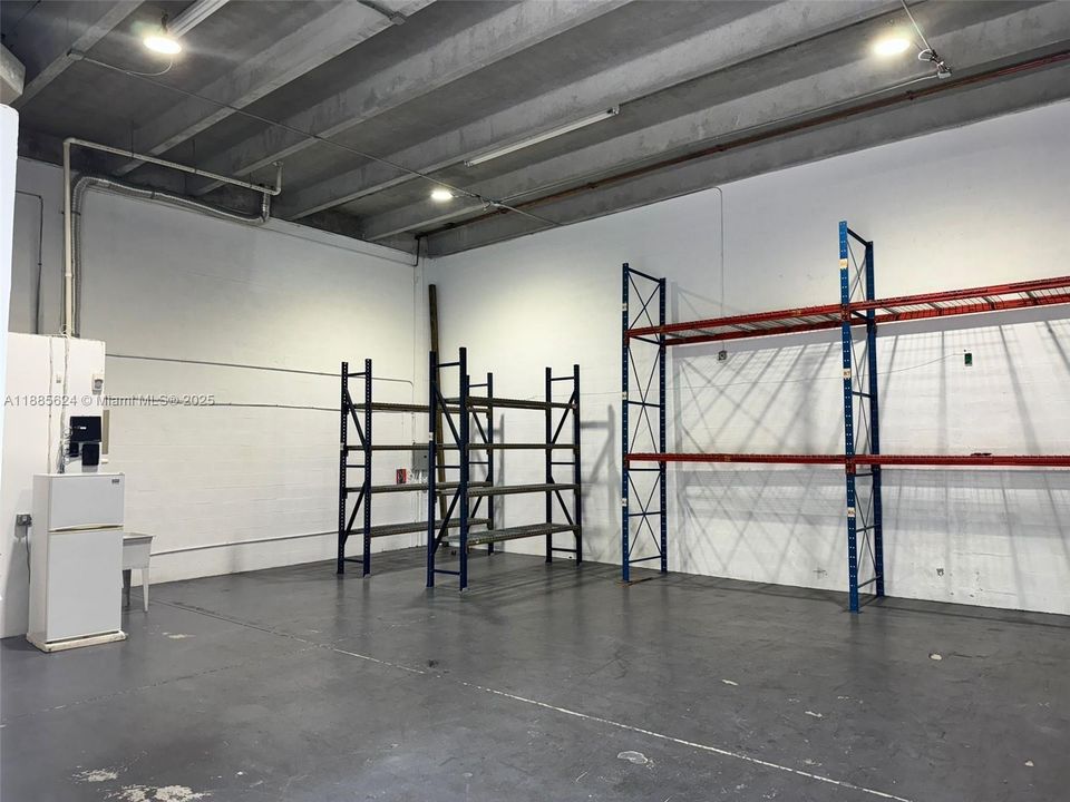 出租: $28 (0 贝兹, 0 浴室, 0 平方英尺)