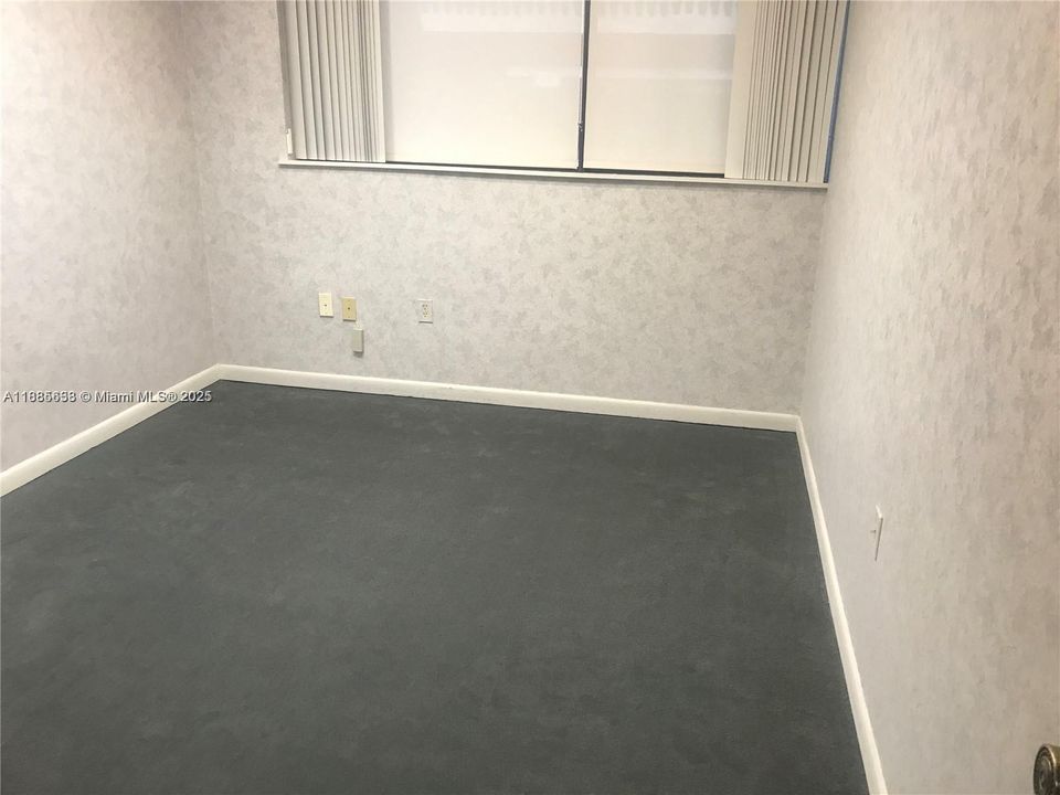 В аренду: $1,200 (0 спален, 0 ванн, 0 Квадратных фут)