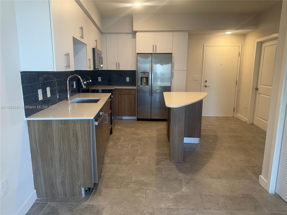 Недавно арендовано: $1,899 (1 спален, 1 ванн, 642 Квадратных фут)