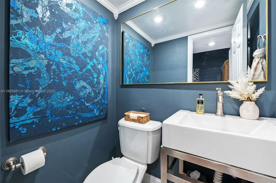 На продажу: $3,799,000 (5 спален, 3 ванн, 3690 Квадратных фут)