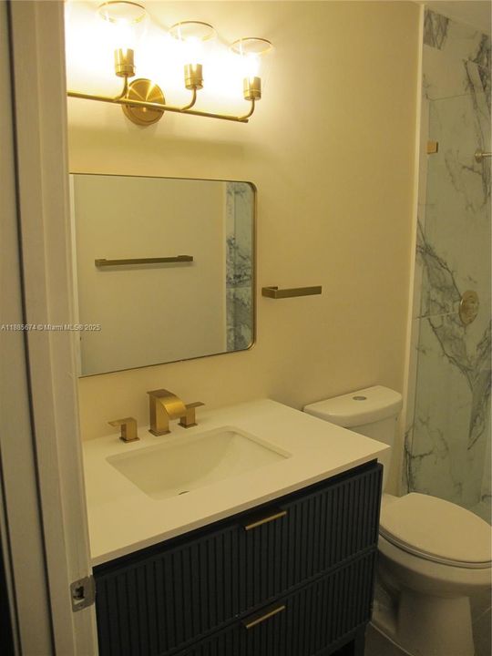 Под контрактом: $2,500 (3 спален, 2 ванн, 1185 Квадратных фут)