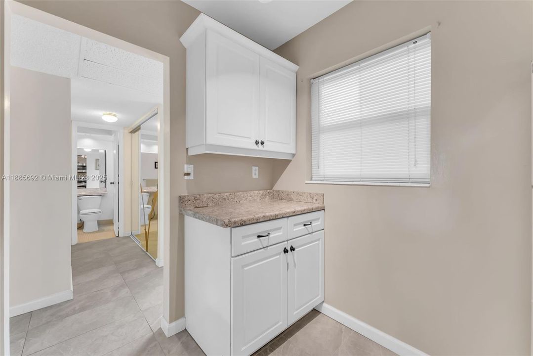 For Rent: $1,500 (1 beds, 1 baths, 684 Square Feet)