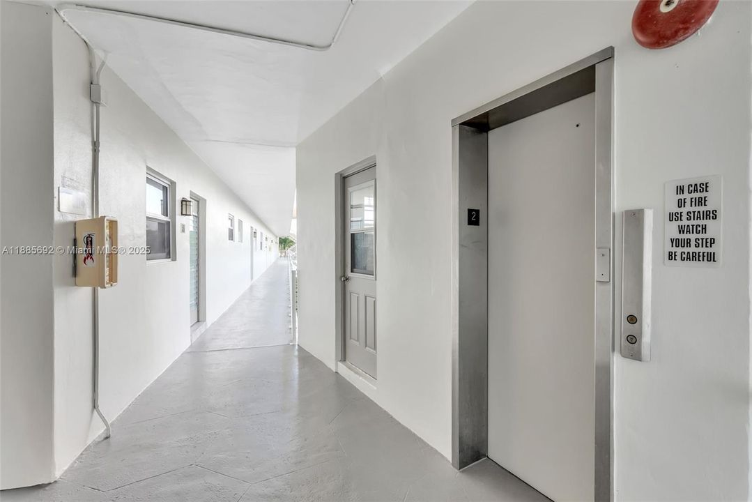 For Rent: $1,500 (1 beds, 1 baths, 684 Square Feet)