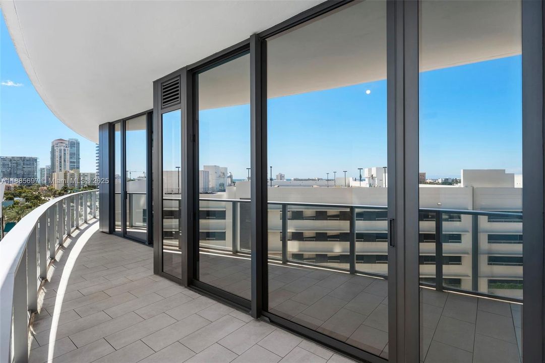 En Venta: $3,495,000 (3 camas, 3 baños, 2178 Pies cuadrados)