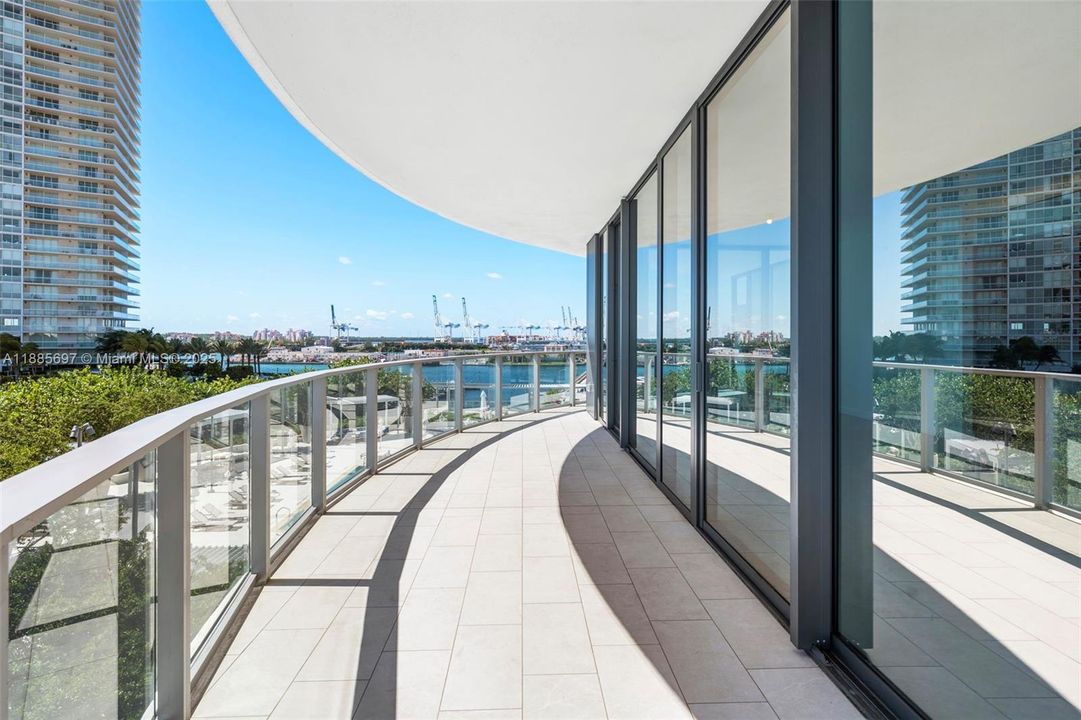 En Venta: $3,495,000 (3 camas, 3 baños, 2178 Pies cuadrados)