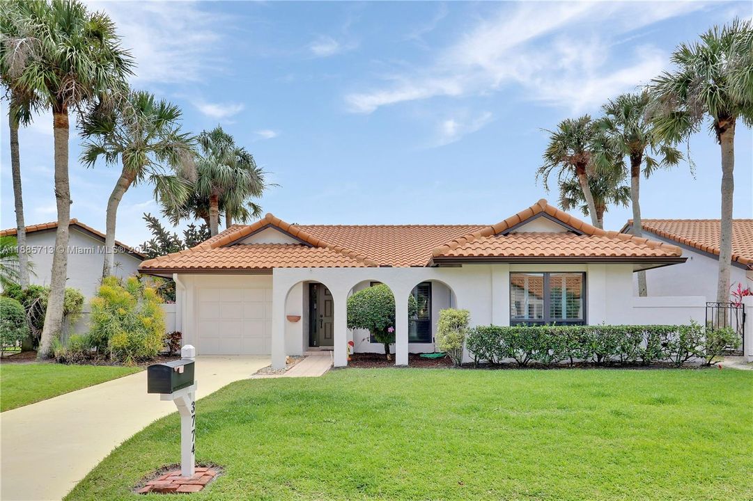 Activo con contrato: $435,000 (3 camas, 2 baños, 1542 Pies cuadrados)